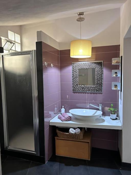 Elegante Appartamento Privato In Palazzo Storico Del XVIII - Pieno Centro Nicosia Ngoại thất bức ảnh