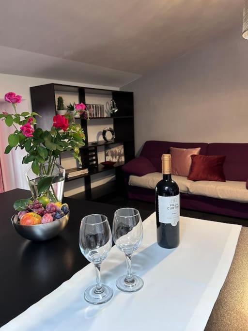 Elegante Appartamento Privato In Palazzo Storico Del XVIII - Pieno Centro Nicosia Ngoại thất bức ảnh