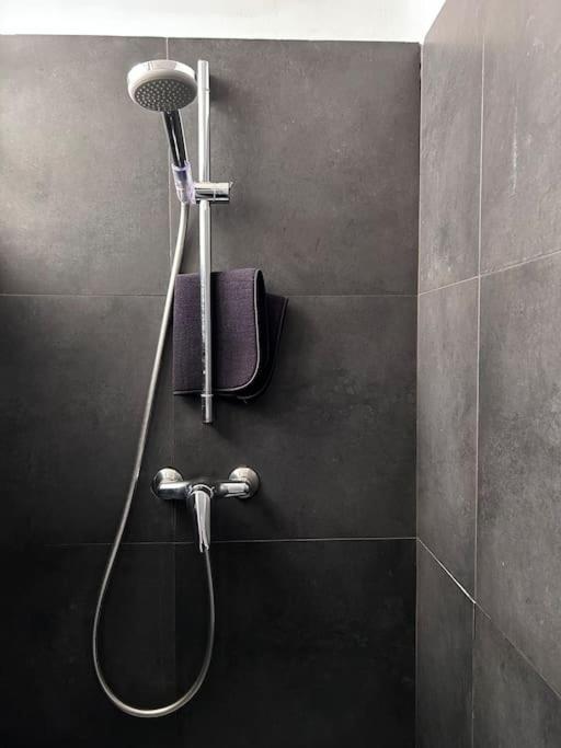 Elegante Appartamento Privato In Palazzo Storico Del XVIII - Pieno Centro Nicosia Ngoại thất bức ảnh
