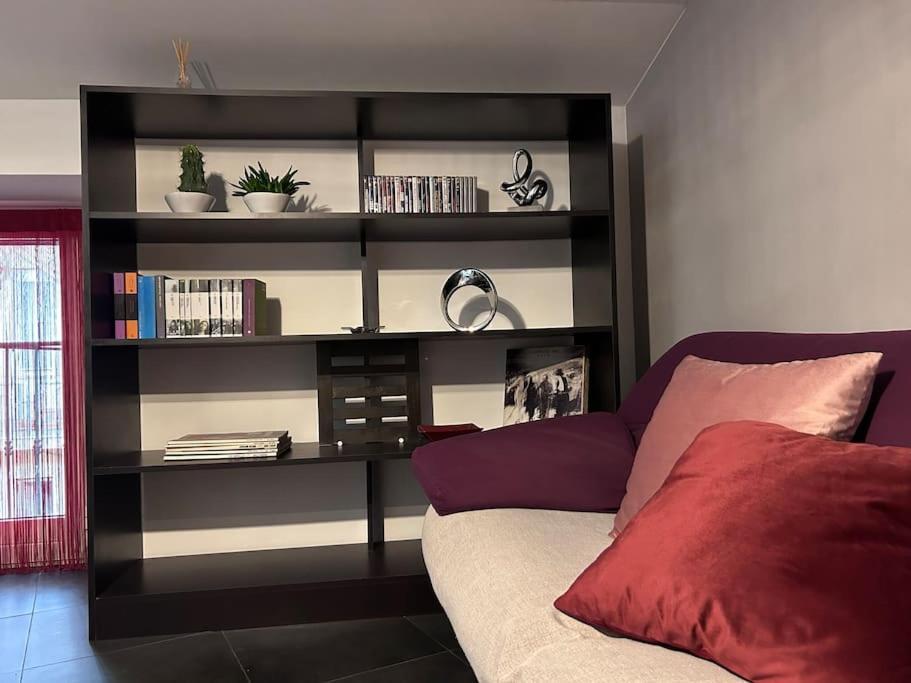 Elegante Appartamento Privato In Palazzo Storico Del XVIII - Pieno Centro Nicosia Ngoại thất bức ảnh