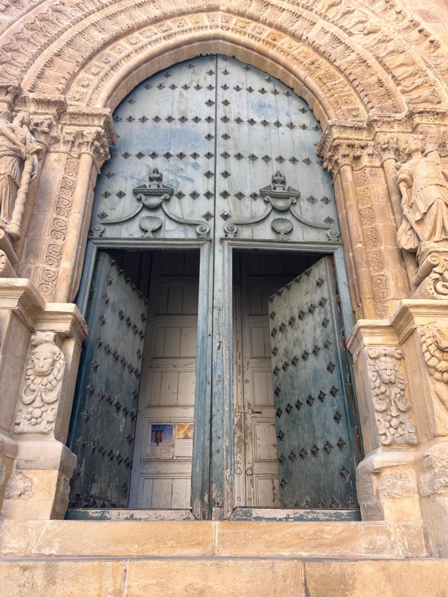 Elegante Appartamento Privato In Palazzo Storico Del XVIII - Pieno Centro Nicosia Ngoại thất bức ảnh
