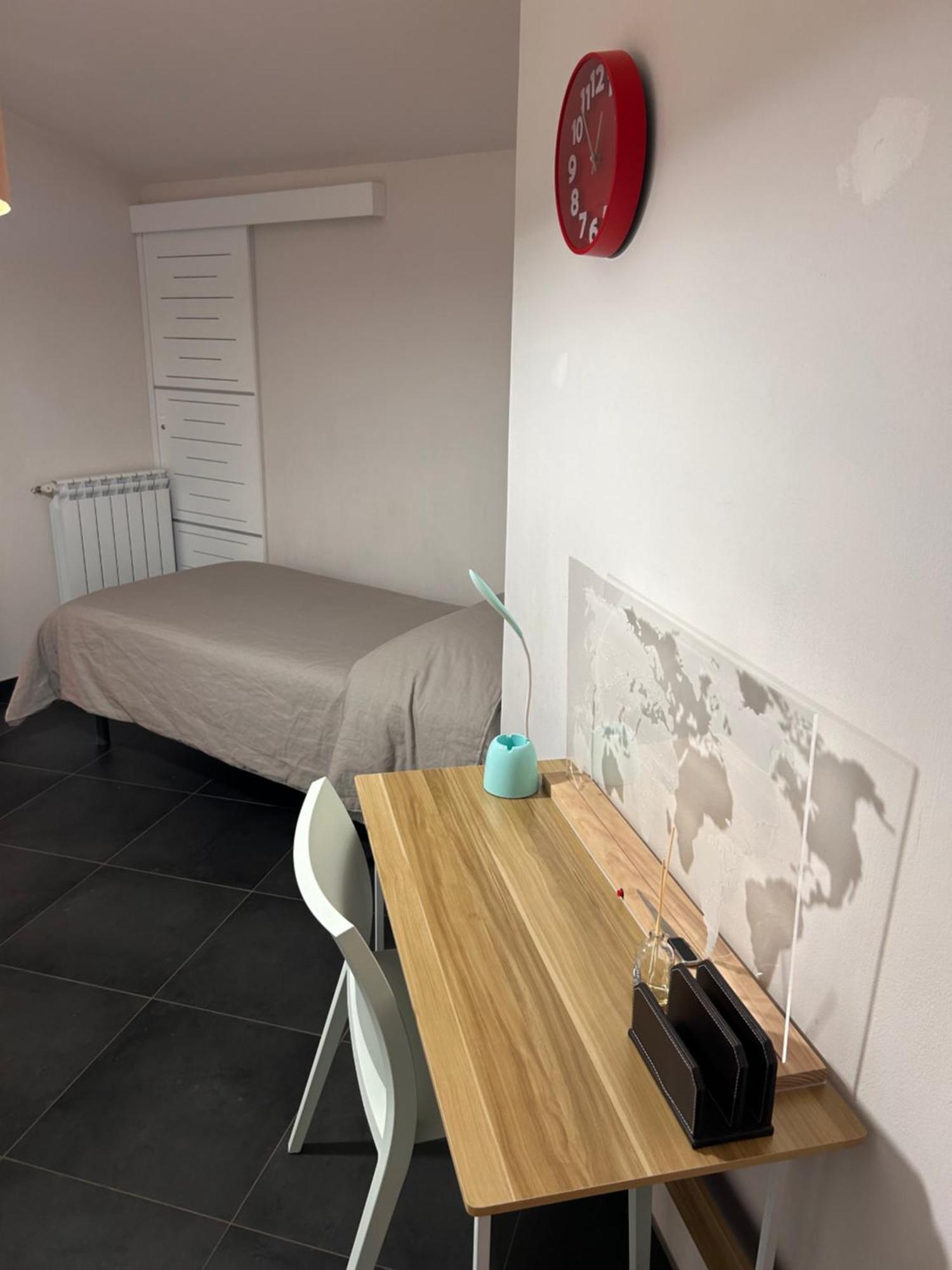 Elegante Appartamento Privato In Palazzo Storico Del XVIII - Pieno Centro Nicosia Ngoại thất bức ảnh